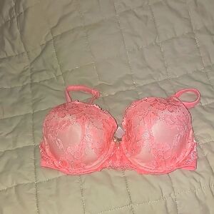 Victorias Secret Bra size 34DD .Pink with Rhinestone detail